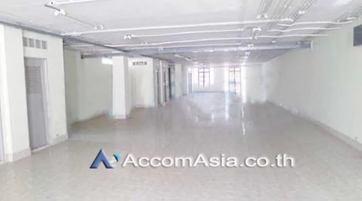  2  Office Space For Rent in Phaholyothin ,Bangkok BTS Sanam Pao AA15719